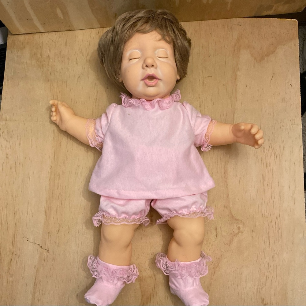 Vintage 1984 J Turner Real Baby Doll Sleeping 19”